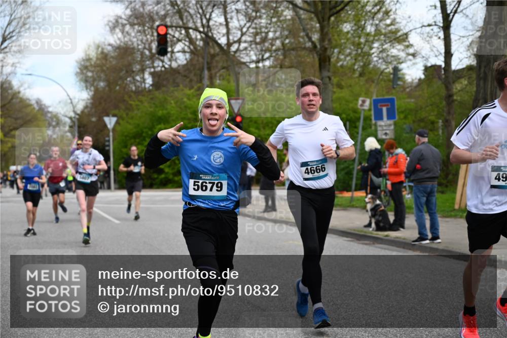 12.04.2026 - 45. Internationalen Wilhelmsburger Insellauf J. Mangold http://msf.ph/oto/9510832 12.04.2026 13:01:25 Ziel 4625, 4637, 3436, 3437, 2578, 4937, 5135, 5186, 4765, 5167, 4869, 5636, 3954, 5182, 4778, 5692, 4644, 4925, 5351, 5140, 4965, 3154, 4754, 4890, 4888, 4889, 5349, 3726, 5679, 5472, 5807, 5782, 4666, 5781, 5796, 2675, 5796, 2675, 2736, 3995, 5188, 5188, 5852, 3626, 5409, 5059, 2083, 5176, 4423, 2185 meine-sportfotos.de