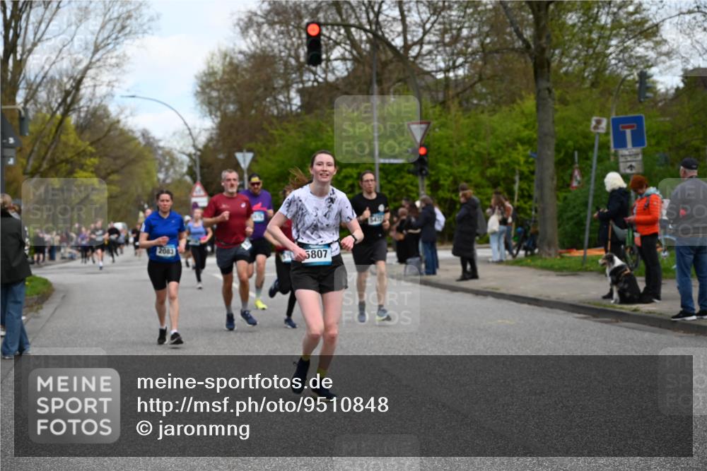 12.04.2026 - 45. Internationalen Wilhelmsburger Insellauf J. Mangold http://msf.ph/oto/9510848 12.04.2026 13:01:27 Ziel 5135, 5186, 4765, 5167, 4869, 5636, 3954, 5182, 4778, 5692, 4644, 4925, 5351, 5140, 4965, 3154, 4754, 4890, 4888, 4889, 5349, 3726, 5679, 5472, 5807, 5782, 4666, 5781, 5796, 2675, 2736, 3995, 5188, 5852, 3626, 5409, 5059, 3626, 5409, 5059, 2083, 5176, 4423, 2185, 5100 meine-sportfotos.de