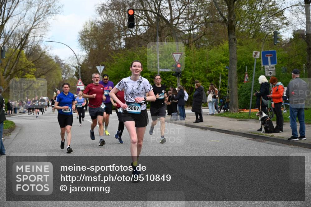 12.04.2026 - 45. Internationalen Wilhelmsburger Insellauf J. Mangold http://msf.ph/oto/9510849 12.04.2026 13:01:27 Ziel 5135, 5186, 4765, 5167, 4869, 5636, 3954, 5182, 4778, 5692, 4644, 4925, 5351, 5140, 4965, 3154, 4754, 4890, 4888, 4889, 5349, 3726, 5679, 5472, 5807, 5782, 4666, 5781, 5796, 2675, 2736, 3995, 5188, 5852, 3626, 5409, 5059, 3626, 5409, 5059, 2083, 5176, 4423, 2185, 5100 meine-sportfotos.de