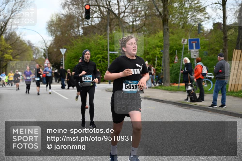 12.04.2026 - 45. Internationalen Wilhelmsburger Insellauf J. Mangold http://msf.ph/oto/9510931 12.04.2026 13:01:40 Ziel 4890, 4888, 4889, 5349, 3726, 5679, 5472, 5807, 5782, 4666, 5781, 5796, 2675, 2736, 3995, 5188, 5852, 3626, 5409, 5059, 2083, 5176, 4423, 2185, 5100, 4422, 2733, 4433, 2738, 3129, 3616, 5181, 5117, 3663, 5540, 5137 meine-sportfotos.de