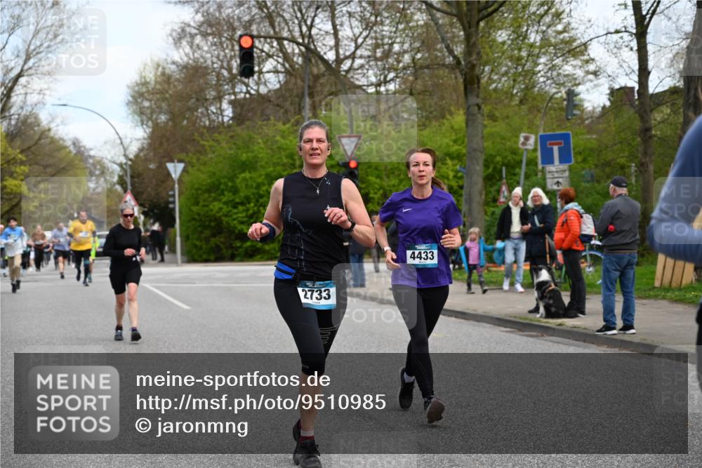 12.04.2026 - 45. Internationalen Wilhelmsburger Insellauf J. Mangold http://msf.ph/oto/9510985 12.04.2026 13:01:48 Ziel 5796, 2675, 2736, 3995, 5188, 5852, 3626, 5409, 5059, 2083, 5176, 4423, 2185, 5100, 4422, 2733, 4433, 2738, 3129, 3616, 3616, 5181, 5117, 3663, 5540, 5137, 4527, 4606, 5455, 4817, 4818, 4966, 2278, 2292, 2057, 5068, 3858, 3859, 4525, 4072, 2086, 5827, 4310, 4308 meine-sportfotos.de
