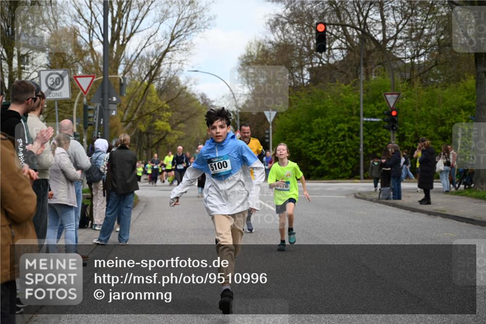 12.04.2026 - 45. Internationalen Wilhelmsburger Insellauf J. Mangold http://msf.ph/oto/9510996 12.04.2026 13:01:53 Ziel 2736, 3995, 5188, 5852, 3626, 5409, 5059, 2083, 5176, 4423, 2185, 5100, 4422, 4422, 2733, 4433, 2738, 3129, 3616, 5181, 5117, 3663, 5540, 5137, 4527, 4606, 5455, 4527, 4606, 5455, 4817, 4818, 4966, 2278, 2292, 2057, 5068, 3858, 3859, 4525, 4072, 2086, 5827, 4310, 4308, 5165, 4584, 5123 meine-sportfotos.de
