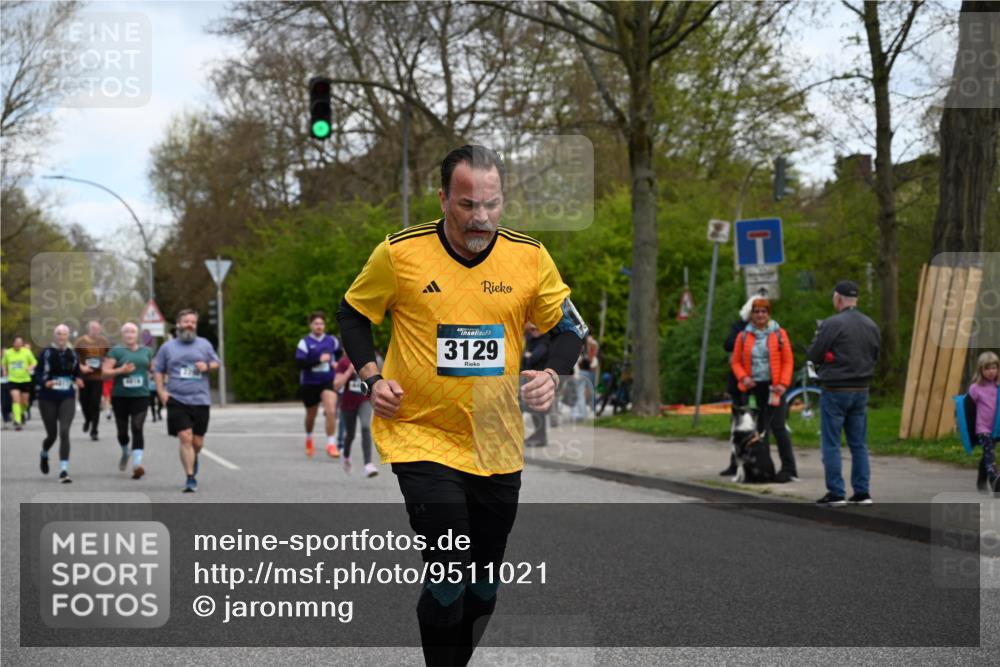 12.04.2026 - 45. Internationalen Wilhelmsburger Insellauf J. Mangold http://msf.ph/oto/9511021 12.04.2026 13:01:57 Ziel 3995, 5188, 5852, 3626, 5409, 5059, 2083, 5176, 4423, 2185, 5100, 4422, 2733, 4433, 2738, 2738, 3129, 3616, 5181, 5117, 3663, 5540, 5137, 4527, 4606, 5455, 4817, 4818, 4966, 2278, 2292, 2057, 2057, 5068, 3858, 3859, 4525, 4072, 2086, 5827, 4310, 4308, 5165, 4584, 5123, 5177, 5178, 5658, 4235, 3128, 5175 meine-sportfotos.de