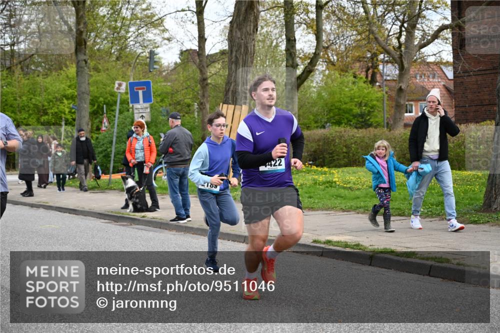 12.04.2026 - 45. Internationalen Wilhelmsburger Insellauf J. Mangold http://msf.ph/oto/9511046 12.04.2026 13:02:01 Ziel 5188, 5852, 3626, 5409, 5059, 2083, 5176, 4423, 2185, 5100, 4422, 2733, 4433, 2738, 3129, 3616, 5181, 5117, 3663, 5540, 5137, 4527, 4606, 5455, 4817, 4818, 4966, 2278, 2292, 2057, 5068, 3858, 3859, 4525, 4072, 2086, 5827, 4310, 4308, 5165, 5165, 4584, 5123, 5177, 5178, 5658, 4235, 3128, 5175, 3510, 4618, 4617, 4990, 3170, 4719, 4854 meine-sportfotos.de