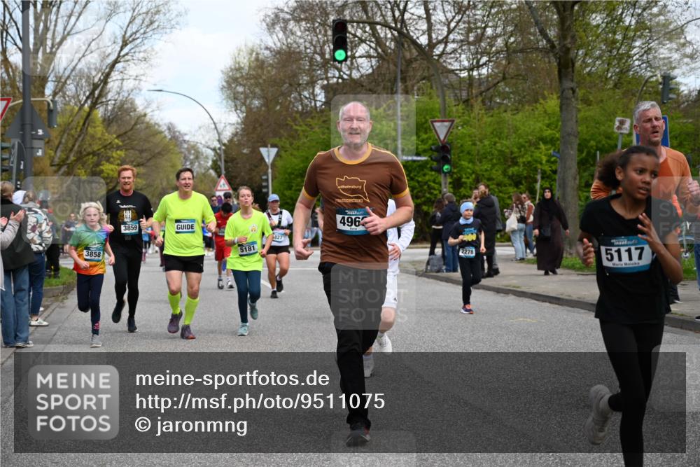 12.04.2026 - 45. Internationalen Wilhelmsburger Insellauf J. Mangold http://msf.ph/oto/9511075 12.04.2026 13:02:05 Ziel 2083, 5176, 4423, 2185, 5100, 4422, 2733, 4433, 2738, 3129, 3616, 5181, 5117, 3663, 5540, 5137, 4527, 4606, 5455, 4527, 4606, 5455, 4817, 4818, 4966, 2278, 2292, 2057, 5068, 3858, 3859, 4525, 4072, 2086, 5827, 4310, 4308, 5165, 4584, 5123, 5177, 5178, 5658, 4235, 3128, 5175, 3510, 4618, 4617, 4990, 3170, 4719, 4854, 3761, 4253, 5022, 4239, 3618 meine-sportfotos.de