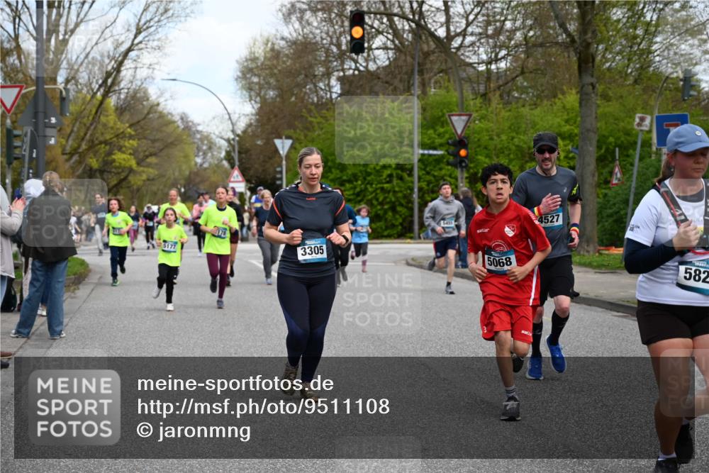 12.04.2026 - 45. Internationalen Wilhelmsburger Insellauf J. Mangold http://msf.ph/oto/9511108 12.04.2026 13:02:10 Ziel 4423, 2185, 5100, 4422, 2733, 4433, 2738, 3129, 3616, 5181, 5117, 3663, 5540, 5137, 4527, 4606, 5455, 4817, 4818, 4966, 2278, 2292, 2057, 5068, 3858, 3859, 4525, 5068, 3858, 3859, 4525, 4072, 2086, 5827, 4310, 4308, 5165, 4584, 5123, 5177, 5178, 5658, 4235, 3128, 5175, 3510, 3510, 4618, 4617, 4990, 3170, 4719, 4854, 3761, 4253, 5022, 4239, 3618, 3784, 5329, 5330, 4099, 4576, 4100, 2023, 5091, 5072 meine-sportfotos.de