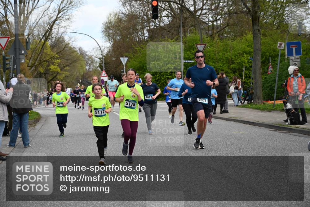 12.04.2026 - 45. Internationalen Wilhelmsburger Insellauf J. Mangold http://msf.ph/oto/9511131 12.04.2026 13:02:12 Ziel 4423, 2185, 5100, 4422, 2733, 4433, 2738, 3129, 3616, 5181, 5117, 3663, 5540, 5137, 4527, 4606, 5455, 4817, 4818, 4966, 2278, 2292, 2057, 5068, 3858, 3859, 4525, 4072, 2086, 5827, 4310, 4308, 4310, 4308, 5165, 4584, 5123, 5177, 5178, 5658, 4235, 3128, 5175, 3510, 4618, 4617, 4618, 4617, 4990, 3170, 4719, 4854, 3761, 4253, 5022, 4239, 3618, 3784, 5329, 5330, 4099, 4576, 4100, 2023, 5091, 5072 meine-sportfotos.de