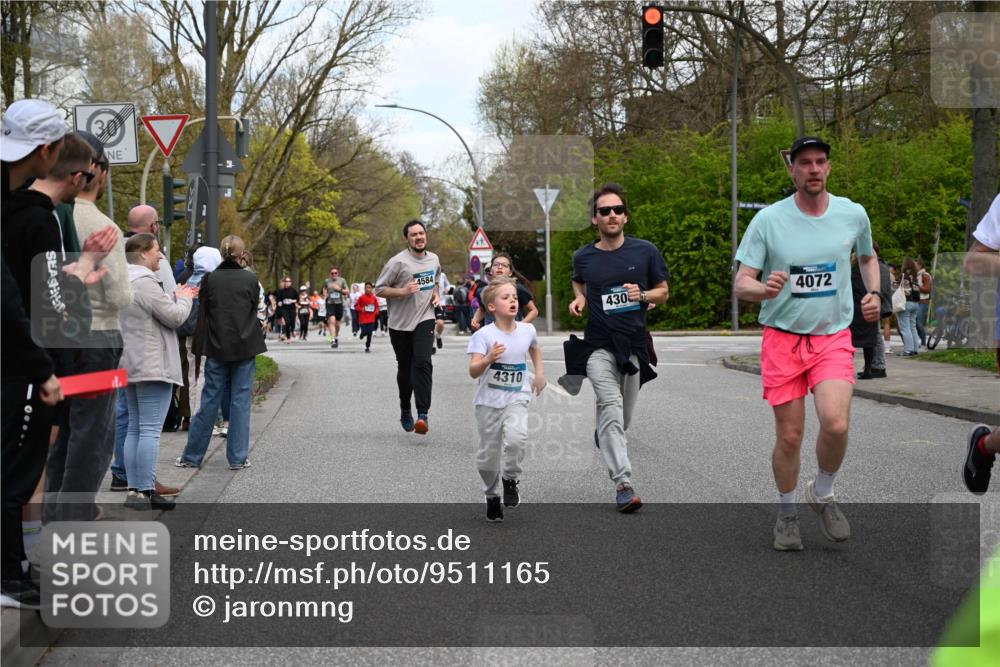 12.04.2026 - 45. Internationalen Wilhelmsburger Insellauf J. Mangold http://msf.ph/oto/9511165 12.04.2026 13:02:18 Ziel 4422, 2733, 4433, 2738, 3129, 3616, 5181, 5117, 3663, 5540, 5137, 4527, 4606, 5455, 4817, 4818, 4966, 2278, 2292, 2057, 5068, 3858, 3859, 4525, 4072, 2086, 5827, 4310, 4308, 5165, 4584, 5123, 5177, 5178, 5177, 5178, 5658, 4235, 3128, 5175, 3510, 4618, 4617, 4990, 3170, 4719, 4854, 3761, 4253, 5022, 4239, 3618, 3784, 5329, 5330, 4099, 3784, 5329, 5330, 4099, 4576, 4100, 2023, 5091, 5072, 5061, 4858, 5730, 4760, 5197, 5077, 5151, 4805, 4797 meine-sportfotos.de
