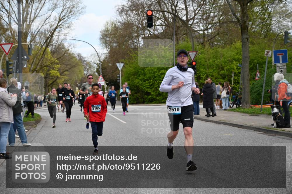 12.04.2026 - 45. Internationalen Wilhelmsburger Insellauf J. Mangold http://msf.ph/oto/9511226 12.04.2026 13:02:26 Ziel 5181, 5117, 3663, 5540, 5137, 4527, 4606, 5455, 4817, 4818, 4966, 2278, 2292, 2057, 5068, 3858, 3859, 4525, 4072, 2086, 5827, 4310, 4308, 5165, 4584, 5123, 5177, 5178, 5658, 4235, 3128, 5175, 3510, 4618, 4617, 4990, 3170, 4719, 4854, 3761, 3761, 4253, 5022, 4239, 3618, 3784, 5329, 5330, 4099, 4576, 4100, 2023, 5091, 5072, 5061, 4858, 5730, 4760, 5197, 4760, 5197, 5077, 5151, 4805, 4797, 4123, 4650, 5162, 4816 meine-sportfotos.de