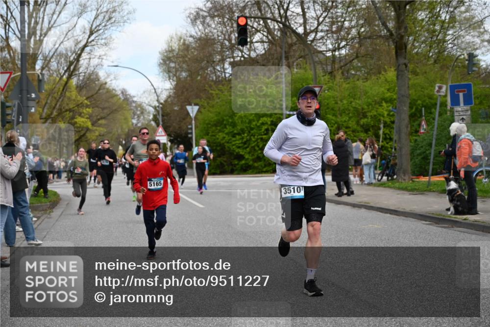 12.04.2026 - 45. Internationalen Wilhelmsburger Insellauf J. Mangold http://msf.ph/oto/9511227 12.04.2026 13:02:26 Ziel 5181, 5117, 3663, 5540, 5137, 4527, 4606, 5455, 4817, 4818, 4966, 2278, 2292, 2057, 5068, 3858, 3859, 4525, 4072, 2086, 5827, 4310, 4308, 5165, 4584, 5123, 5177, 5178, 5658, 4235, 3128, 5175, 3510, 4618, 4617, 4990, 3170, 4719, 4854, 3761, 3761, 4253, 5022, 4239, 3618, 3784, 5329, 5330, 4099, 4576, 4100, 2023, 5091, 5072, 5061, 4858, 5730, 4760, 5197, 4760, 5197, 5077, 5151, 4805, 4797, 4123, 4650, 5162, 4816 meine-sportfotos.de