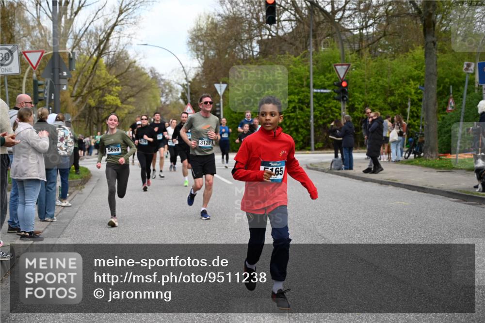 12.04.2026 - 45. Internationalen Wilhelmsburger Insellauf J. Mangold http://msf.ph/oto/9511238 12.04.2026 13:02:27 Ziel 5181, 5117, 3663, 5540, 5137, 4527, 4606, 5455, 4817, 4818, 4966, 2278, 2292, 2057, 5068, 3858, 3859, 4525, 4072, 2086, 5827, 4310, 4308, 5165, 4584, 5123, 5177, 5178, 5658, 4235, 3128, 5175, 3510, 4618, 4617, 4990, 3170, 4719, 4854, 3761, 4253, 5022, 4253, 5022, 4239, 3618, 3784, 5329, 5330, 4099, 4576, 4100, 2023, 5091, 5072, 5061, 4858, 5730, 4760, 5197, 5077, 5151, 4805, 4797, 4123, 4650, 5162, 4816, 3454, 3062 meine-sportfotos.de