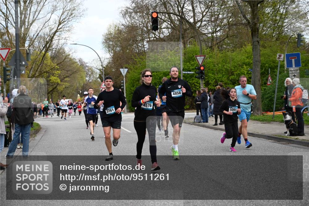 12.04.2026 - 45. Internationalen Wilhelmsburger Insellauf J. Mangold http://msf.ph/oto/9511261 12.04.2026 13:02:31 Ziel 4817, 4818, 4966, 2278, 2292, 2057, 5068, 3858, 3859, 4525, 4072, 2086, 5827, 4310, 4308, 5165, 4584, 5123, 5177, 5178, 5658, 4235, 3128, 5175, 3510, 4618, 4617, 4990, 3170, 4719, 4854, 3761, 4253, 5022, 4239, 3618, 3784, 5329, 5330, 4099, 4576, 4100, 4576, 4100, 2023, 5091, 5072, 5061, 4858, 5730, 4760, 5197, 5077, 5151, 4805, 4797, 4123, 4650, 5162, 4816, 3454, 3062, 4523, 2704, 4413, 5428, 2938, 5116, 4267, 2939 meine-sportfotos.de