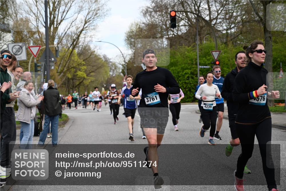 12.04.2026 - 45. Internationalen Wilhelmsburger Insellauf J. Mangold http://msf.ph/oto/9511274 12.04.2026 13:02:32 Ziel 4966, 2278, 2292, 2057, 5068, 3858, 3859, 4525, 4072, 2086, 5827, 4310, 4308, 5165, 4584, 5123, 5177, 5178, 5658, 4235, 3128, 5175, 3510, 4618, 4617, 4990, 3170, 4719, 4854, 3761, 4253, 5022, 4239, 3618, 3784, 5329, 5330, 4099, 4576, 4100, 2023, 5091, 2023, 5091, 5072, 5061, 4858, 5730, 4760, 5197, 5077, 5151, 4805, 4797, 4123, 4123, 4650, 5162, 4816, 3454, 3062, 4523, 2704, 4413, 5428, 2938, 5116, 4267, 2939, 5138 meine-sportfotos.de