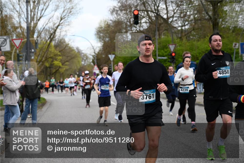 12.04.2026 - 45. Internationalen Wilhelmsburger Insellauf J. Mangold http://msf.ph/oto/9511280 12.04.2026 13:02:33 Ziel 2278, 2292, 2057, 5068, 3858, 3859, 4525, 4072, 2086, 5827, 4310, 4308, 5165, 4584, 5123, 5177, 5178, 5658, 4235, 3128, 5175, 3510, 4618, 4617, 4990, 3170, 4719, 4854, 3761, 4253, 5022, 4239, 3618, 3784, 5329, 5330, 4099, 4576, 4100, 2023, 5091, 5072, 5061, 4858, 5730, 4760, 5197, 5077, 5151, 4805, 4797, 4123, 4650, 4650, 5162, 4816, 3454, 3062, 4523, 2704, 4413, 5428, 2938, 5116, 4267, 2939, 5138, 3489 meine-sportfotos.de