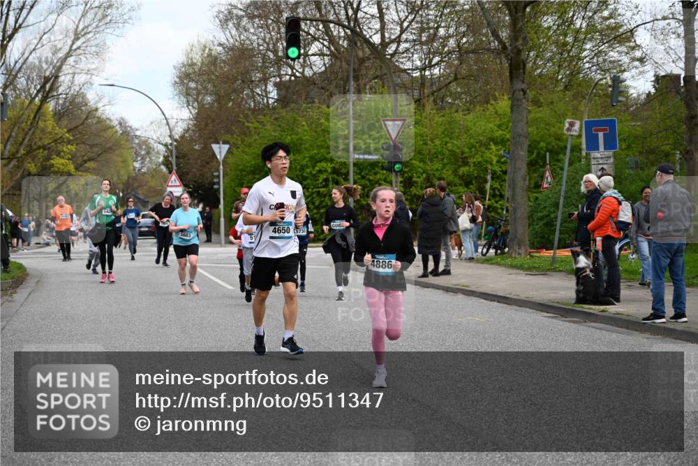 12.04.2026 - 45. Internationalen Wilhelmsburger Insellauf J. Mangold http://msf.ph/oto/9511347 12.04.2026 13:02:43 Ziel 5177, 5178, 5658, 4235, 3128, 5175, 3510, 4618, 4617, 4990, 3170, 4719, 4854, 3761, 4253, 5022, 4239, 3618, 3784, 5329, 5330, 4099, 4576, 4100, 2023, 5091, 5072, 5061, 4858, 5730, 4760, 5197, 5077, 5151, 4805, 4797, 4123, 4650, 5162, 4816, 3454, 3062, 4523, 2704, 4413, 5428, 2938, 5116, 4267, 2939, 5428, 2938, 5116, 4267, 2939, 5138, 3489, 5683, 5436, 3313, 5470, 4743 meine-sportfotos.de