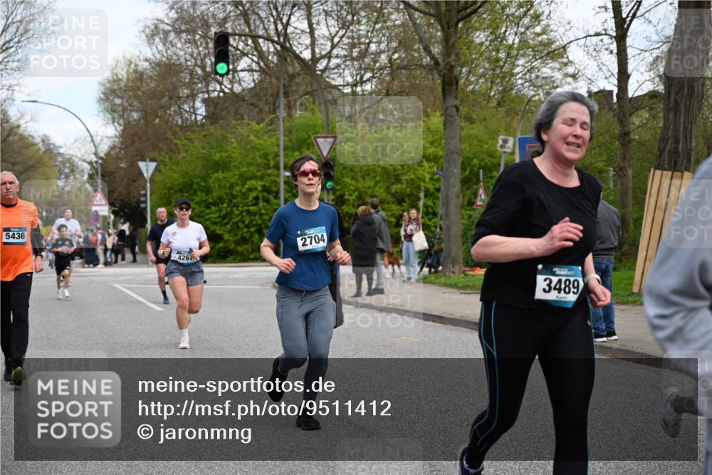 12.04.2026 - 45. Internationalen Wilhelmsburger Insellauf J. Mangold http://msf.ph/oto/9511412 12.04.2026 13:02:52 Ziel 4253, 5022, 4239, 3618, 3784, 5329, 5330, 4099, 4576, 4100, 2023, 5091, 5072, 5061, 4858, 5730, 4760, 5197, 5077, 5151, 4805, 4797, 4123, 4650, 5162, 4816, 3454, 3062, 4523, 2704, 4523, 2704, 4413, 5428, 2938, 5116, 4267, 2939, 5138, 3489, 5683, 5436, 3313, 5470, 4743, 4323, 3962, 3652, 2642, 4780, 5063, 2508 meine-sportfotos.de