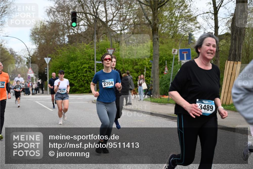12.04.2026 - 45. Internationalen Wilhelmsburger Insellauf J. Mangold http://msf.ph/oto/9511413 12.04.2026 13:02:52 Ziel 4253, 5022, 4239, 3618, 3784, 5329, 5330, 4099, 4576, 4100, 2023, 5091, 5072, 5061, 4858, 5730, 4760, 5197, 5077, 5151, 4805, 4797, 4123, 4650, 5162, 4816, 3454, 3062, 4523, 2704, 4523, 2704, 4413, 5428, 2938, 5116, 4267, 2939, 5138, 3489, 5683, 5436, 3313, 5470, 4743, 4323, 3962, 3652, 2642, 4780, 5063, 2508 meine-sportfotos.de