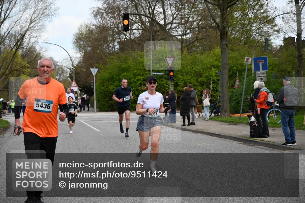 12.04.2026 - 45. Internationalen Wilhelmsburger Insellauf J. Mangold http://msf.ph/oto/9511424 12.04.2026 13:02:54 Ziel 3784, 5329, 5330, 4099, 4576, 4100, 2023, 5091, 5072, 5061, 4858, 5730, 4760, 5197, 5077, 5151, 4805, 4797, 4123, 4650, 5162, 4816, 3454, 3062, 4523, 2704, 4413, 5428, 2938, 5116, 4267, 2939, 5138, 3489, 5683, 5436, 3313, 5470, 4743, 4323, 3962, 3652, 2642, 4780, 5063, 2508, 5200 meine-sportfotos.de