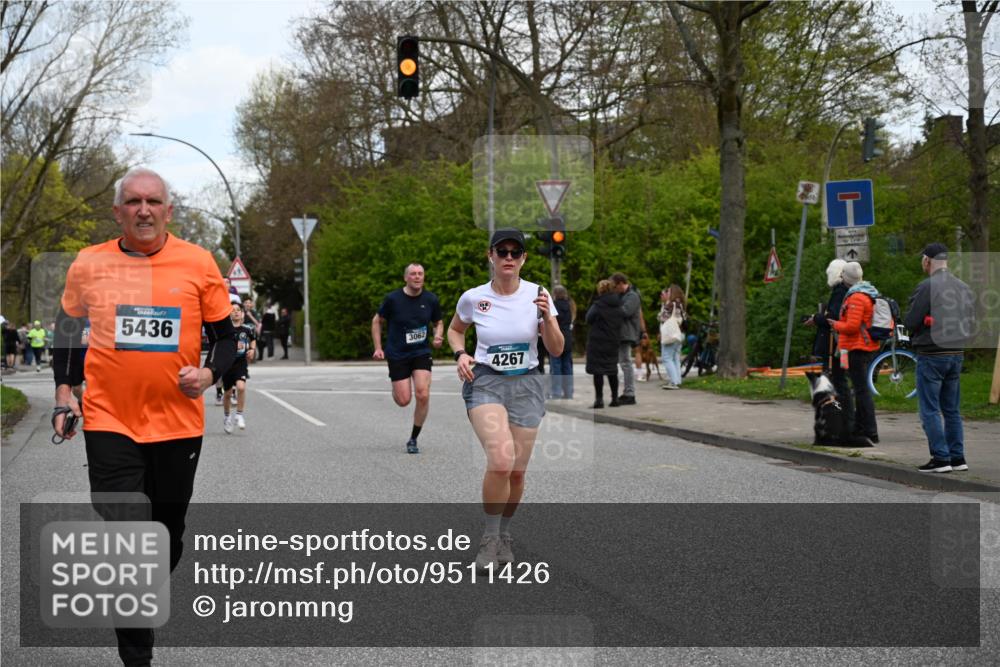 12.04.2026 - 45. Internationalen Wilhelmsburger Insellauf J. Mangold http://msf.ph/oto/9511426 12.04.2026 13:02:54 Ziel 3784, 5329, 5330, 4099, 4576, 4100, 2023, 5091, 5072, 5061, 4858, 5730, 4760, 5197, 5077, 5151, 4805, 4797, 4123, 4650, 5162, 4816, 3454, 3062, 4523, 2704, 4413, 5428, 2938, 5116, 4267, 2939, 5138, 3489, 5683, 5436, 3313, 5470, 4743, 4323, 3962, 3652, 2642, 4780, 5063, 2508, 5200 meine-sportfotos.de