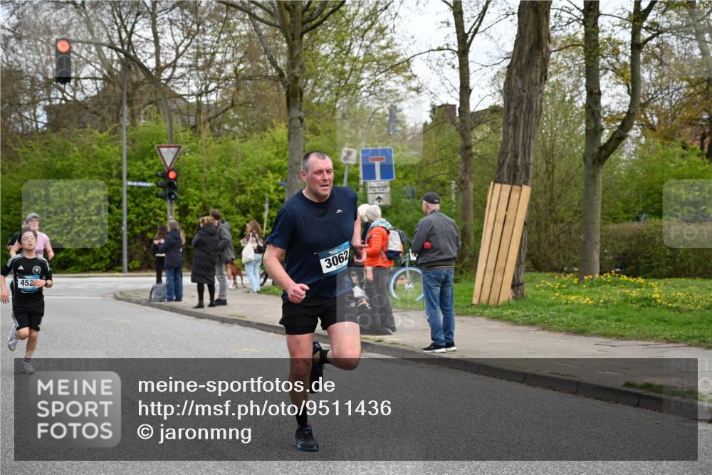 12.04.2026 - 45. Internationalen Wilhelmsburger Insellauf J. Mangold http://msf.ph/oto/9511436 12.04.2026 13:02:57 Ziel 2023, 5091, 5072, 5061, 4858, 5730, 4760, 5197, 5077, 5151, 4805, 4797, 4123, 4650, 5162, 4816, 3454, 3062, 4523, 2704, 4413, 5428, 2938, 5116, 4267, 2939, 5138, 3489, 3489, 5683, 5436, 3313, 5470, 4743, 4323, 3962, 3652, 3652, 2642, 4780, 5063, 2508, 5200, 5208, 4842, 2287, 4843, 4526 meine-sportfotos.de
