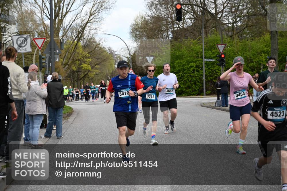 12.04.2026 - 45. Internationalen Wilhelmsburger Insellauf J. Mangold http://msf.ph/oto/9511454 12.04.2026 13:02:59 Ziel 5072, 5061, 4858, 5730, 4760, 5197, 5077, 5151, 4805, 4797, 4123, 4650, 5162, 4816, 3454, 3062, 4523, 2704, 4413, 5428, 2938, 5116, 4267, 2939, 5138, 3489, 5683, 5683, 5436, 3313, 5470, 4743, 4323, 3962, 3652, 2642, 4780, 5063, 2508, 5200, 5208, 4842, 2287, 4843, 4526, 5475, 2007, 3523 meine-sportfotos.de