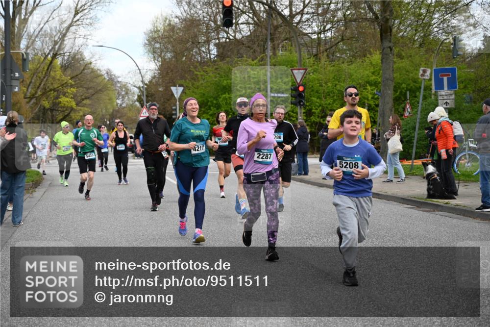 12.04.2026 - 45. Internationalen Wilhelmsburger Insellauf J. Mangold http://msf.ph/oto/9511511 12.04.2026 13:03:14 Ziel 3454, 3062, 4523, 2704, 4413, 5428, 2938, 5116, 4267, 2939, 5138, 3489, 5683, 5436, 3313, 5470, 4743, 4323, 3962, 3652, 2642, 4780, 4780, 5063, 2508, 5200, 5208, 4842, 2287, 4843, 4526, 5475, 2007, 3523, 4217, 5433, 5430, 5105, 2580, 2412, 2580, 2412, 5448, 5150, 5668, 5198, 4372, 3737, 3736, 4373, 3883, 5662, 5252, 4032, 4345 meine-sportfotos.de