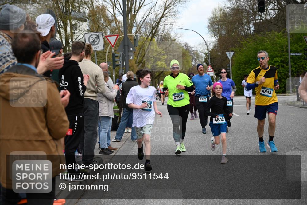 12.04.2026 - 45. Internationalen Wilhelmsburger Insellauf J. Mangold http://msf.ph/oto/9511544 12.04.2026 13:03:21 Ziel 5138, 3489, 5683, 5436, 3313, 5470, 4743, 4323, 3962, 3652, 2642, 4780, 5063, 2508, 5200, 5208, 4842, 2287, 4843, 4526, 4843, 4526, 5475, 2007, 3523, 4217, 5433, 5430, 5105, 2580, 2412, 5448, 5150, 5668, 5198, 4372, 3737, 3736, 4373, 3883, 5662, 5252, 4032, 4345, 2369, 3768, 5155, 4226, 5250, 4247, 2715, 4260 meine-sportfotos.de