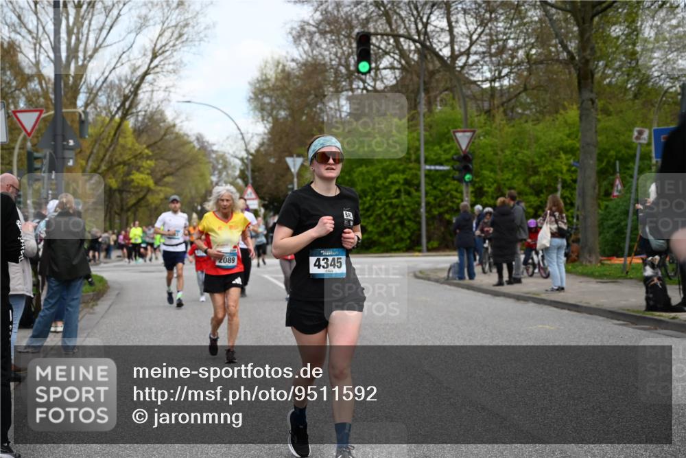 12.04.2026 - 45. Internationalen Wilhelmsburger Insellauf J. Mangold http://msf.ph/oto/9511592 12.04.2026 13:03:33 Ziel 4323, 3962, 3652, 2642, 4780, 5063, 2508, 5200, 5208, 4842, 2287, 4843, 4526, 5475, 2007, 3523, 4217, 5433, 5430, 5105, 2580, 2412, 5448, 5150, 5668, 5198, 4372, 3737, 3736, 4373, 3883, 5662, 5252, 4032, 4345, 2369, 3768, 5155, 4226, 5250, 4247, 2715, 4260, 2715, 4260, 3034, 5469, 2128, 5667, 2089, 3870, 5193, 2307 meine-sportfotos.de