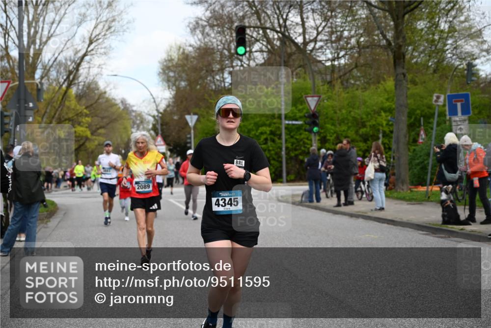 12.04.2026 - 45. Internationalen Wilhelmsburger Insellauf J. Mangold http://msf.ph/oto/9511595 12.04.2026 13:03:34 Ziel 3652, 2642, 4780, 5063, 2508, 5200, 5208, 4842, 2287, 4843, 4526, 5475, 2007, 3523, 4217, 5433, 5430, 5105, 2580, 2412, 5448, 5150, 5668, 5198, 4372, 3737, 3736, 4373, 3883, 5662, 5662, 5252, 4032, 4345, 2369, 3768, 5155, 4226, 5250, 4247, 2715, 4260, 3034, 3034, 5469, 2128, 5667, 2089, 3870, 5193, 2307, 5257 meine-sportfotos.de