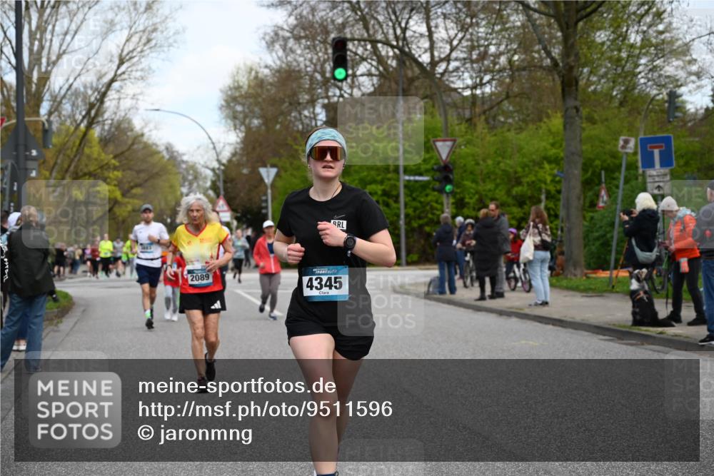 12.04.2026 - 45. Internationalen Wilhelmsburger Insellauf J. Mangold http://msf.ph/oto/9511596 12.04.2026 13:03:34 Ziel 3652, 2642, 4780, 5063, 2508, 5200, 5208, 4842, 2287, 4843, 4526, 5475, 2007, 3523, 4217, 5433, 5430, 5105, 2580, 2412, 5448, 5150, 5668, 5198, 4372, 3737, 3736, 4373, 3883, 5662, 5662, 5252, 4032, 4345, 2369, 3768, 5155, 4226, 5250, 4247, 2715, 4260, 3034, 3034, 5469, 2128, 5667, 2089, 3870, 5193, 2307, 5257 meine-sportfotos.de