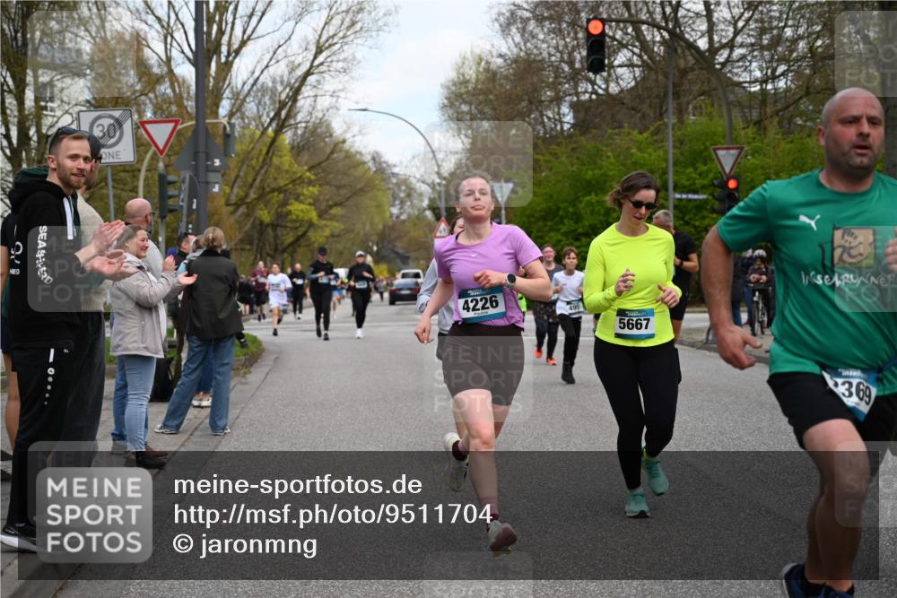 12.04.2026 - 45. Internationalen Wilhelmsburger Insellauf J. Mangold http://msf.ph/oto/9511704 12.04.2026 13:03:50 Ziel 5430, 5105, 2580, 2412, 5448, 5150, 5668, 5198, 4372, 3737, 3736, 4373, 3883, 5662, 5252, 4032, 4345, 2369, 3768, 5155, 4226, 5250, 4247, 2715, 4260, 3034, 5469, 2128, 5667, 2089, 3870, 5193, 2307, 5257, 4647, 5565, 4600, 5474, 4653, 4600, 5474, 4653, 5420, 5599, 5620, 4951, 4115, 4351, 4125, 5248 meine-sportfotos.de