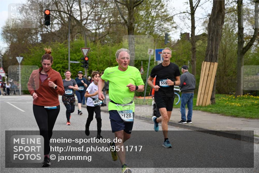 12.04.2026 - 45. Internationalen Wilhelmsburger Insellauf J. Mangold http://msf.ph/oto/9511717 12.04.2026 13:03:53 Ziel 5448, 5150, 5668, 5198, 4372, 3737, 3736, 4373, 3883, 5662, 5252, 4032, 4345, 2369, 3768, 5155, 4226, 5250, 4247, 2715, 4260, 3034, 5469, 2128, 5667, 2089, 3870, 5193, 2307, 5257, 4647, 5565, 4600, 5474, 4653, 5420, 5599, 5620, 4951, 4115, 4951, 4115, 4351, 4125, 5248 meine-sportfotos.de