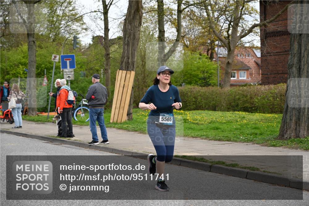 12.04.2026 - 45. Internationalen Wilhelmsburger Insellauf J. Mangold http://msf.ph/oto/9511741 12.04.2026 13:03:58 Ziel 5662, 5252, 4032, 4345, 2369, 3768, 5155, 4226, 5250, 4247, 2715, 4260, 3034, 5469, 2128, 5667, 2089, 3870, 5193, 2307, 5257, 5257, 4647, 5565, 4600, 5474, 4653, 5420, 5599, 5620, 4951, 4115, 4351, 4125, 5248, 5064, 4048, 5423, 5066, 5458, 5728 meine-sportfotos.de