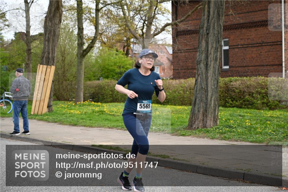 12.04.2026 - 45. Internationalen Wilhelmsburger Insellauf J. Mangold http://msf.ph/oto/9511747 12.04.2026 13:03:58 Ziel 5662, 5252, 4032, 4345, 2369, 3768, 5155, 4226, 5250, 4247, 2715, 4260, 3034, 5469, 2128, 5667, 2089, 3870, 5193, 2307, 5257, 5257, 4647, 5565, 4600, 5474, 4653, 5420, 5599, 5620, 4951, 4115, 4351, 4125, 5248, 5064, 4048, 5423, 5066, 5458, 5728 meine-sportfotos.de