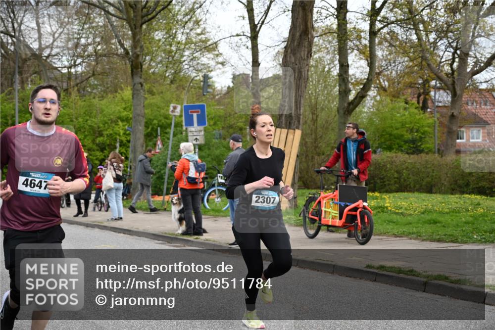 12.04.2026 - 45. Internationalen Wilhelmsburger Insellauf J. Mangold http://msf.ph/oto/9511784 12.04.2026 13:04:04 Ziel 2369, 3768, 5155, 4226, 5250, 4247, 2715, 4260, 3034, 5469, 2128, 5667, 2089, 3870, 5193, 2307, 5257, 4647, 5565, 4600, 5474, 4653, 5420, 5599, 5620, 5620, 4951, 4115, 4351, 4125, 5248, 5064, 4048, 5423, 5066, 5458, 5728, 5724, 2798, 5088 meine-sportfotos.de