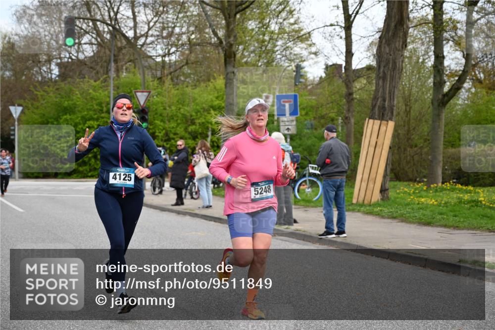 12.04.2026 - 45. Internationalen Wilhelmsburger Insellauf J. Mangold http://msf.ph/oto/9511849 12.04.2026 13:04:17 Ziel 3870, 5193, 2307, 5257, 4647, 5565, 4600, 5474, 4653, 5420, 5599, 5620, 4951, 4115, 4351, 4125, 5248, 5064, 4048, 5423, 5066, 5458, 5728, 5724, 2798, 5088, 5864, 3964, 2891, 4314, 5096, 5808, 5477, 3068, 5144 meine-sportfotos.de