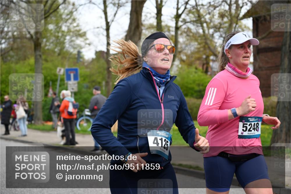 12.04.2026 - 45. Internationalen Wilhelmsburger Insellauf J. Mangold http://msf.ph/oto/9511859 12.04.2026 13:04:18 Ziel 5193, 2307, 5257, 4647, 5565, 4600, 5474, 4653, 5420, 5599, 5620, 4951, 4115, 4351, 4125, 5248, 5064, 5064, 4048, 5423, 5066, 5458, 5728, 5724, 2798, 5088, 5864, 3964, 2891, 4314, 5096, 5808, 5477, 3068, 5144, 5002 meine-sportfotos.de