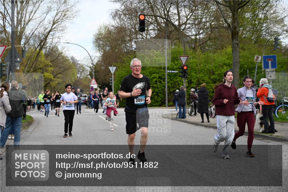 12.04.2026 - 45. Internationalen Wilhelmsburger Insellauf J. Mangold http://msf.ph/oto/9511882 12.04.2026 13:04:29 Ziel 5620, 4951, 4115, 4351, 4125, 5248, 5064, 4048, 5423, 5066, 5458, 5728, 5724, 2798, 5088, 5864, 3964, 2891, 4314, 5096, 5808, 5477, 3068, 5144, 5002, 5427, 4610, 5128, 5098, 5235, 5234, 5504, 2139, 3001, 2443, 5862, 5110, 4892 meine-sportfotos.de