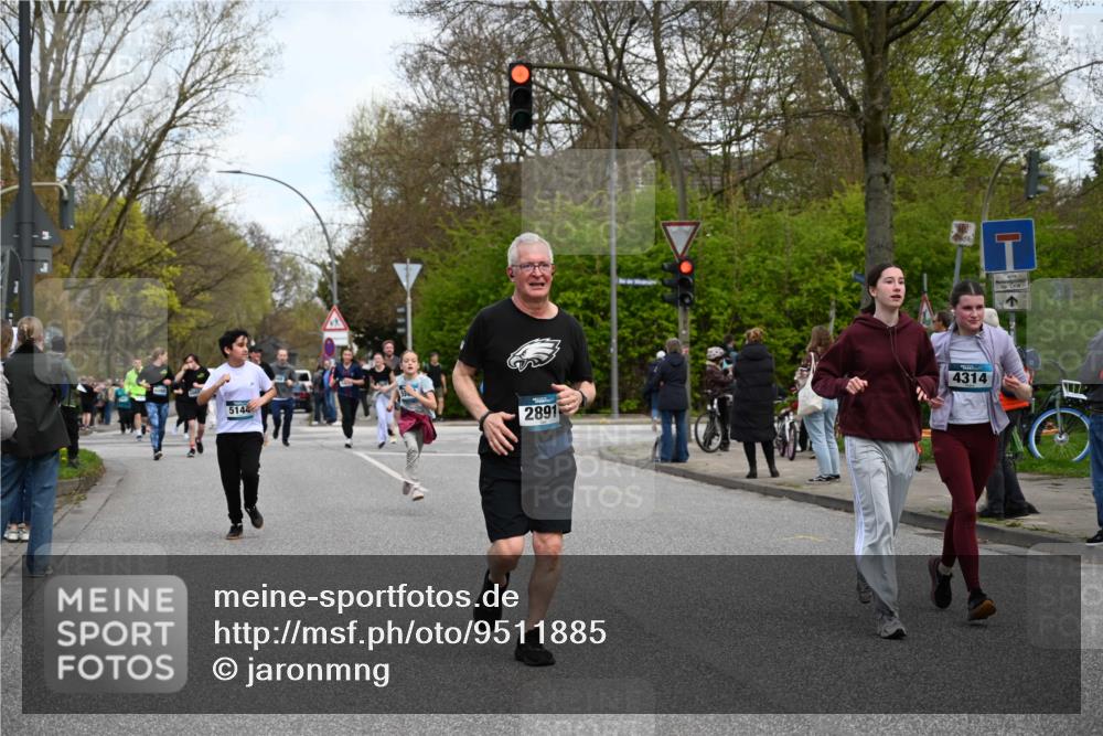 12.04.2026 - 45. Internationalen Wilhelmsburger Insellauf J. Mangold http://msf.ph/oto/9511885 12.04.2026 13:04:30 Ziel 4951, 4115, 4351, 4125, 5248, 5064, 4048, 5423, 5066, 5458, 5728, 5724, 2798, 5088, 5864, 3964, 2891, 4314, 5096, 5808, 5477, 3068, 5144, 5002, 5002, 5427, 4610, 5128, 5098, 5235, 5234, 5504, 2139, 3001, 2443, 5862, 5110, 4892 meine-sportfotos.de