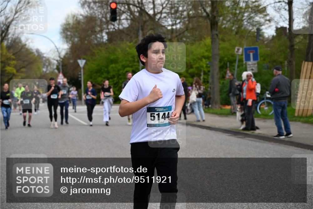 12.04.2026 - 45. Internationalen Wilhelmsburger Insellauf J. Mangold http://msf.ph/oto/9511921 12.04.2026 13:04:34 Ziel 4125, 5248, 5064, 4048, 5423, 5066, 5458, 5728, 5724, 2798, 5088, 5864, 3964, 2891, 4314, 5096, 5808, 5477, 4314, 5096, 5808, 5477, 3068, 5144, 5002, 5427, 4610, 5128, 5098, 5235, 5234, 5504, 2139, 3001, 2443, 5862, 5110, 4892, 5752 meine-sportfotos.de