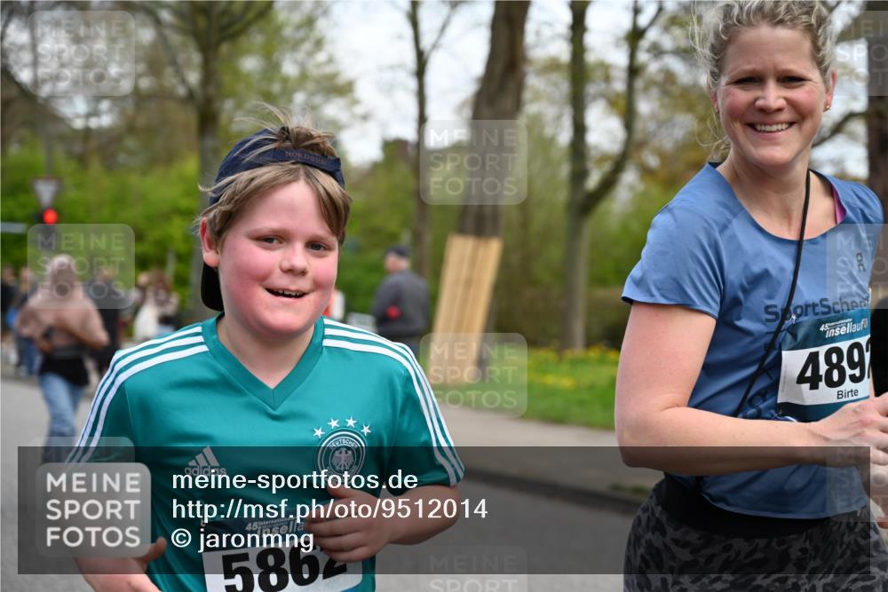 12.04.2026 - 45. Internationalen Wilhelmsburger Insellauf J. Mangold http://msf.ph/oto/9512014 12.04.2026 13:04:51 Ziel 5088, 5864, 3964, 2891, 4314, 5096, 5808, 5477, 3068, 5144, 5002, 5427, 4610, 5128, 5098, 5235, 5234, 5504, 2139, 3001, 2443, 3001, 2443, 5862, 5110, 4892, 5752, 3817, 5580, 5580, 2433, 5102, 5295, 3025, 3030, 5476, 4105, 3934, 5597, 5249 meine-sportfotos.de