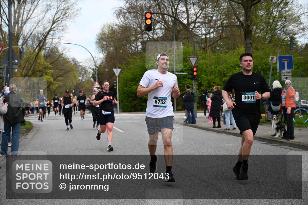 12.04.2026 - 45. Internationalen Wilhelmsburger Insellauf J. Mangold http://msf.ph/oto/9512043 12.04.2026 13:04:56 Ziel 5864, 3964, 2891, 4314, 5096, 5808, 5477, 3068, 5144, 5002, 5427, 4610, 5128, 5098, 5235, 5234, 5504, 2139, 3001, 2443, 5862, 5110, 4892, 5752, 5752, 3817, 5580, 2433, 5102, 5295, 3025, 3030, 3025, 3030, 5476, 4105, 3934, 5597, 5249, 5263, 5414, 4126 meine-sportfotos.de
