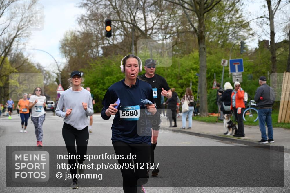 12.04.2026 - 45. Internationalen Wilhelmsburger Insellauf J. Mangold http://msf.ph/oto/9512127 12.04.2026 13:05:09 Ziel 4610, 5128, 5098, 5235, 5234, 5504, 2139, 3001, 2443, 5862, 5110, 4892, 5752, 3817, 5580, 2433, 5102, 5295, 3025, 3030, 5476, 4105, 3934, 5597, 5249, 5263, 5414, 4126, 3782, 3164, 3782, 3164, 4452, 4775, 5486, 4619, 3316, 4219, 5848 meine-sportfotos.de