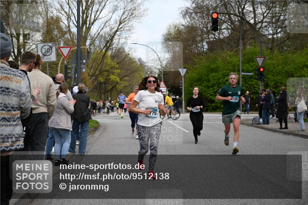 12.04.2026 - 45. Internationalen Wilhelmsburger Insellauf J. Mangold http://msf.ph/oto/9512138 12.04.2026 13:05:11 Ziel 5128, 5098, 5235, 5234, 5504, 2139, 3001, 2443, 5862, 5110, 4892, 5752, 3817, 5580, 2433, 5102, 5295, 3025, 3030, 5476, 4105, 3934, 3934, 5597, 5249, 5263, 5414, 4126, 3782, 3164, 4452, 4775, 4775, 5486, 4619, 3316, 4219, 5848 meine-sportfotos.de