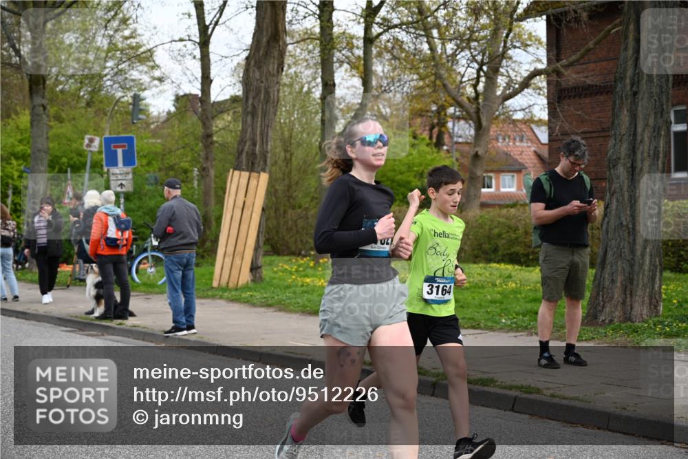 12.04.2026 - 45. Internationalen Wilhelmsburger Insellauf J. Mangold http://msf.ph/oto/9512226 12.04.2026 13:05:24 Ziel 3817, 5580, 2433, 5102, 5295, 3025, 3030, 5476, 4105, 3934, 5597, 5249, 5263, 5414, 4126, 3782, 3164, 4452, 4775, 5486, 4619, 3316, 4219, 5848, 2922, 3032, 4391, 5323, 4432 meine-sportfotos.de