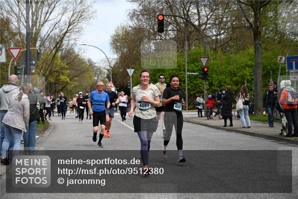 12.04.2026 - 45. Internationalen Wilhelmsburger Insellauf J. Mangold http://msf.ph/oto/9512380 12.04.2026 13:05:55 Ziel 4219, 5848, 2922, 3032, 4391, 5323, 4432, 4236, 5677, 4507, 4638, 4010, 4011, 5719, 4010, 4011, 5719, 4092, 4819, 5588, 2335, 4897, 2584, 3591, 5859, 4657, 4006, 5218, 4133, 3264, 4091, 3278, 3877, 3943, 3804, 3270, 2008, 3611, 5210, 4234, 4705, 4745, 3869, 3866, 2536, 4510, 4078, 4641, 4821 meine-sportfotos.de