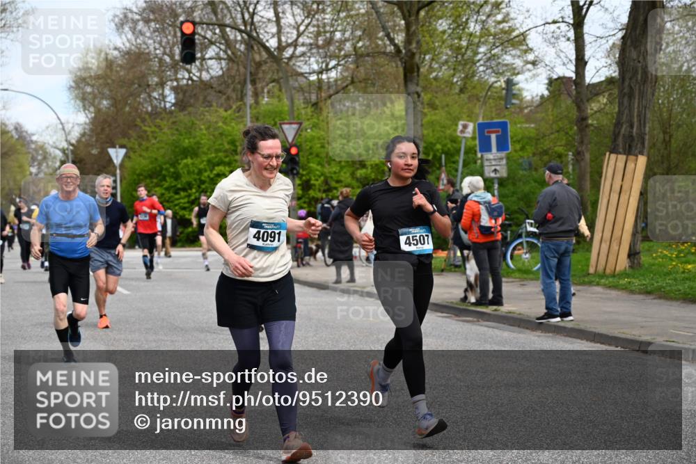 12.04.2026 - 45. Internationalen Wilhelmsburger Insellauf J. Mangold http://msf.ph/oto/9512390 12.04.2026 13:05:56 Ziel 5848, 2922, 3032, 4391, 5323, 4432, 4236, 5677, 4507, 4638, 4010, 4011, 5719, 4092, 4092, 4819, 5588, 2335, 4897, 2584, 3591, 5859, 4657, 4006, 5218, 4133, 3264, 4091, 3278, 3877, 3943, 3804, 3943, 3804, 3270, 2008, 3611, 5210, 4234, 4705, 4745, 3869, 3866, 2536, 4510, 4078, 4641, 4821, 4408, 3862, 4248 meine-sportfotos.de