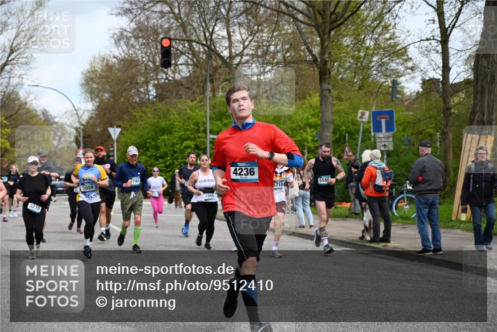 12.04.2026 - 45. Internationalen Wilhelmsburger Insellauf J. Mangold http://msf.ph/oto/9512410 12.04.2026 13:06:01 Ziel 2922, 3032, 4391, 5323, 4432, 4236, 5677, 4507, 4638, 4010, 4011, 5719, 4092, 4819, 5588, 2335, 4897, 2584, 3591, 5859, 4657, 4006, 5218, 4133, 3264, 4091, 3278, 3877, 3943, 3804, 3270, 2008, 3611, 5210, 5210, 4234, 4705, 4745, 3869, 3866, 2536, 4510, 4078, 4641, 4821, 4408, 3862, 4248, 4044, 5354 meine-sportfotos.de