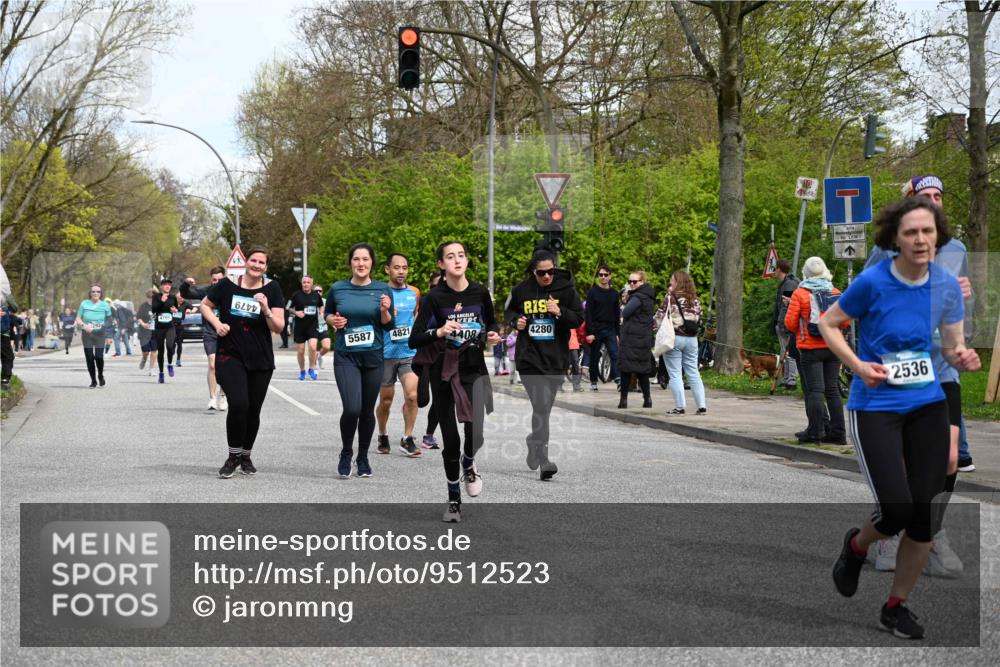 12.04.2026 - 45. Internationalen Wilhelmsburger Insellauf J. Mangold http://msf.ph/oto/9512523 12.04.2026 13:06:20 Ziel 4010, 4011, 5719, 4092, 4819, 5588, 2335, 4897, 2584, 3591, 5859, 4657, 4006, 5218, 4133, 3264, 4091, 3278, 3877, 3943, 3804, 3270, 2008, 3611, 5210, 4234, 4705, 4745, 3869, 3866, 2536, 4510, 4078, 4641, 4821, 4408, 3862, 4248, 4408, 3862, 4248, 4044, 5354, 5587, 4122, 5665, 4280, 5132, 5203, 4496, 2804, 4479, 4114, 4173, 4729, 4273, 3292, 5510 meine-sportfotos.de