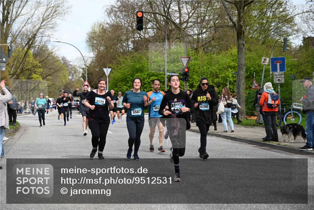12.04.2026 - 45. Internationalen Wilhelmsburger Insellauf J. Mangold http://msf.ph/oto/9512531 12.04.2026 13:06:20 Ziel 4010, 4011, 5719, 4092, 4819, 5588, 2335, 4897, 2584, 3591, 5859, 4657, 4006, 5218, 4133, 3264, 4091, 3278, 3877, 3943, 3804, 3270, 2008, 3611, 5210, 4234, 4705, 4745, 3869, 3866, 2536, 4510, 4078, 4641, 4821, 4408, 3862, 4248, 4408, 3862, 4248, 4044, 5354, 5587, 4122, 5665, 4280, 5132, 5203, 4496, 2804, 4479, 4114, 4173, 4729, 4273, 3292, 5510 meine-sportfotos.de